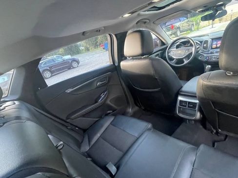 Used 2018 Chevrolet Impala LT FWD image 29