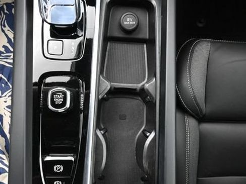 Used 2024 Volvo S60 B5 Plus w/ Climate Package FWD image 11