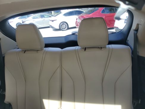 Used 2024 Acura MDX FWD w/ Technology Package image 18