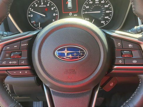 New 2025 Subaru Ascent Limited image 8