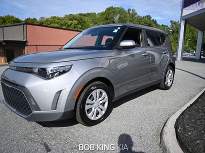 Used 2023 Kia Soul LX