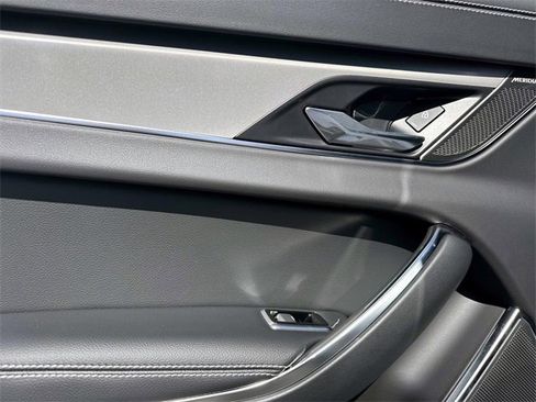 New 2024 Jaguar XF R-Dynamic SE image 11