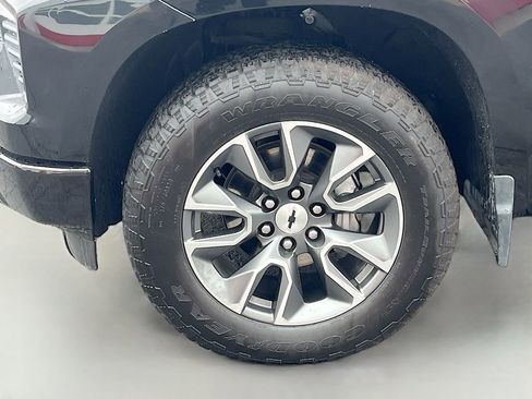 Used 2023 Chevrolet Silverado 1500 RST AWD/4WD image 31