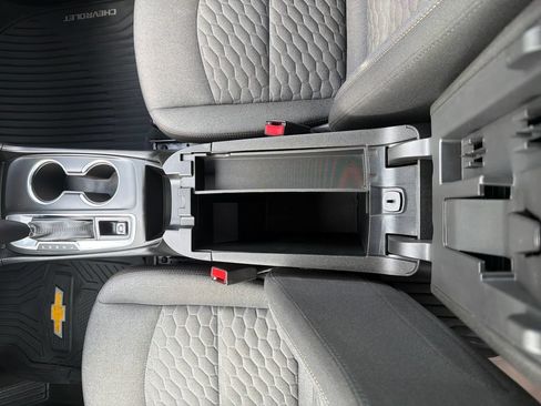 Certified 2018 Chevrolet Equinox LT FWD image 24
