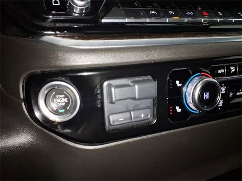 Used 2022 GMC Sierra 1500 Elevation image 27