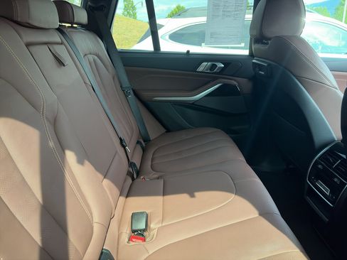 Used 2020 BMW X5 xDrive40i w/ M Sport Package AWD/4WD image 5