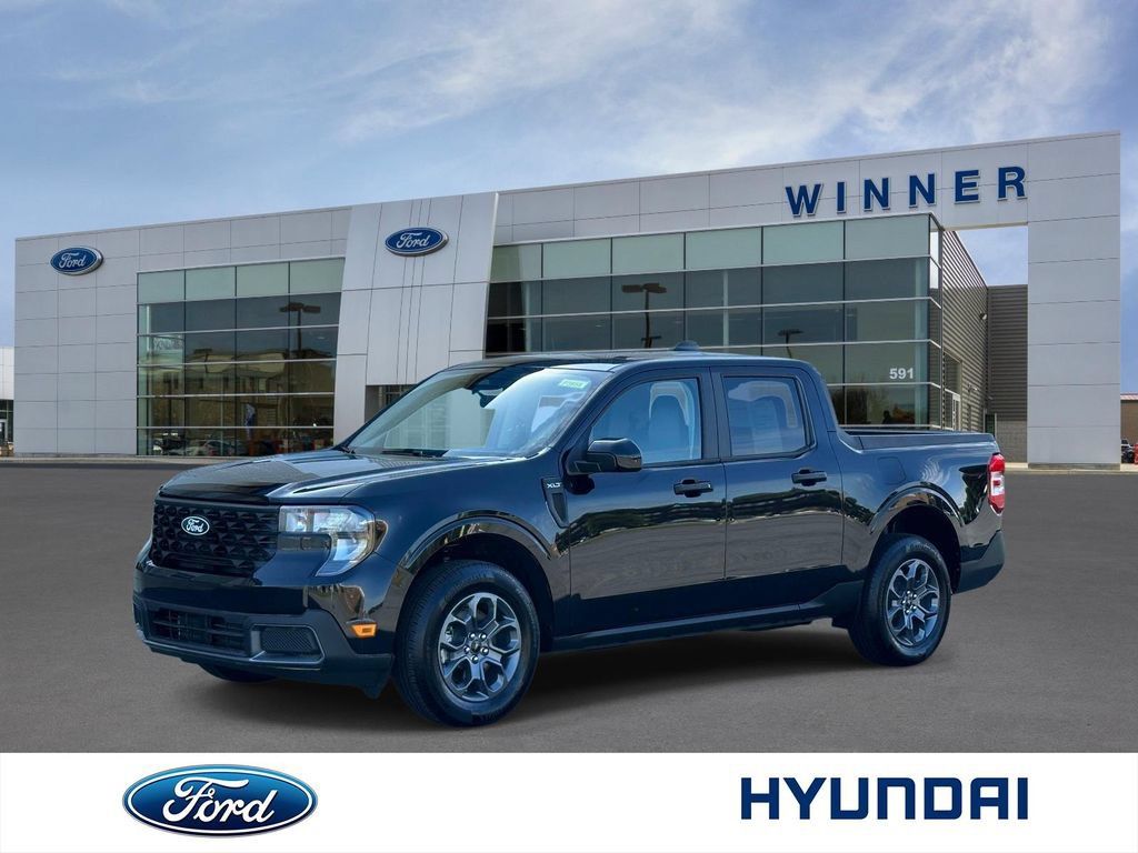 Used 2025 Ford Maverick XLT w/ Equipment Group 301A AWD/4WD image 1
