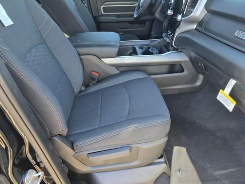 New 2026 RAM 2500 Big Horn AWD/4WD image 12