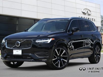 Used 2022 Volvo XC90 T6 Momentum w/ Advanced Package