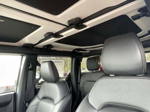 New 2025 Ford Bronco Badlands w/ Sasquatch Package AWD/4WD image 5