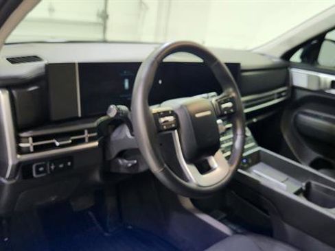 Used 2025 Hyundai Santa Fe SE image 11