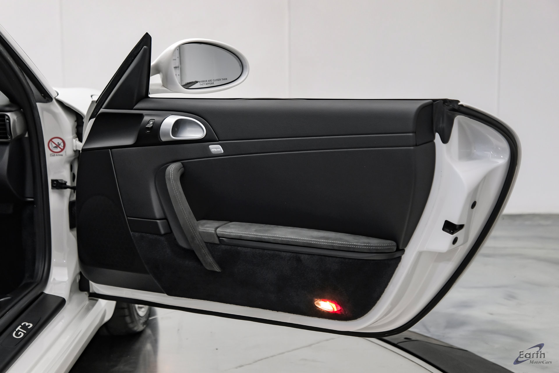 Used 2010 Porsche 911 GT3 RWD image 96