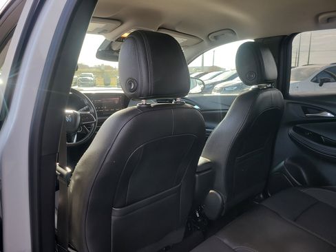 Used 2025 Buick Encore GX Preferred image 12