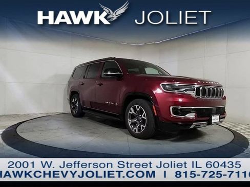 Used 2024 Jeep Wagoneer Series III AWD/4WD image 9