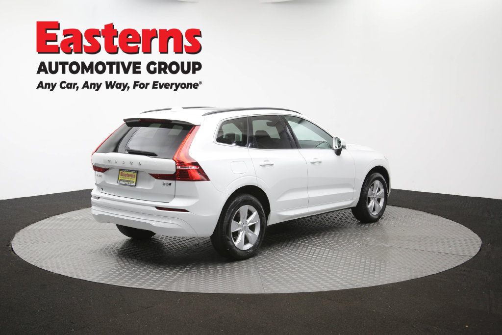 Used 2022 Volvo XC60 B5 Momentum AWD/4WD image 42