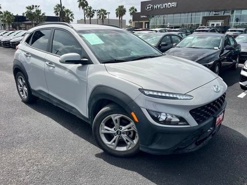 Used 2023 Hyundai Kona SEL w/ Winter Weather Package FWD image 1