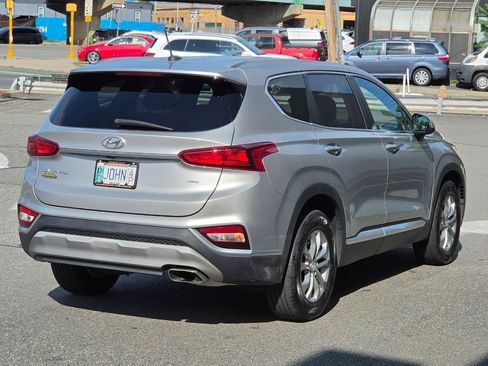 Used 2020 Hyundai Santa Fe SE AWD/4WD image 7