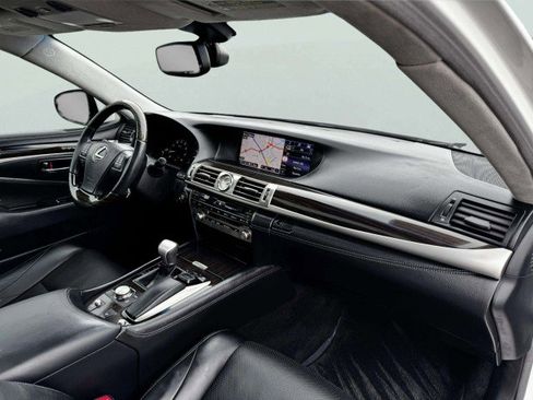 Used 2015 Lexus LS 460 image 51