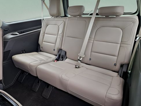 Used 2024 Lincoln Navigator L Reserve AWD/4WD image 26