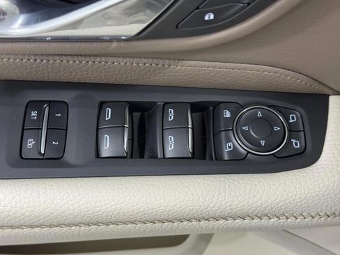 Used 2023 GMC Yukon Denali w/ Denali Reserve Package image 27