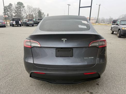 Used 2021 Tesla Model Y Long Range image 6