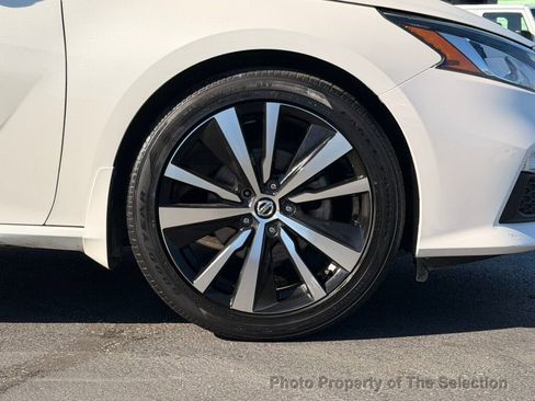 Used 2019 Nissan Altima 2.5 SR w/ SR Premium Package image 55