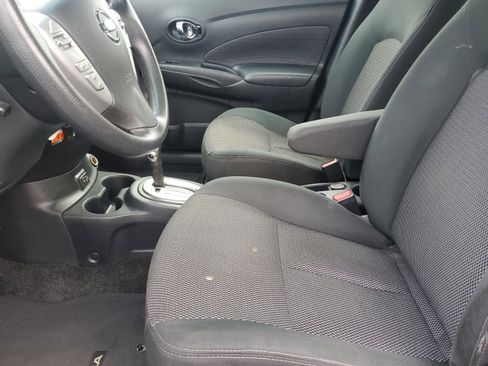 Used 2019 Nissan Versa SV FWD image 13