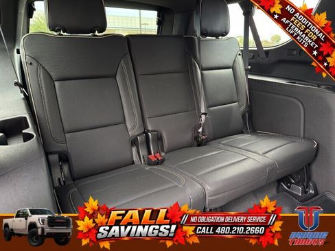 Used 2024 GMC Yukon XL SLT w/ SLT Luxury Package AWD/4WD image 27