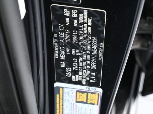 Used 2022 Kia Forte LXS w/ LXS Technology Package image 17