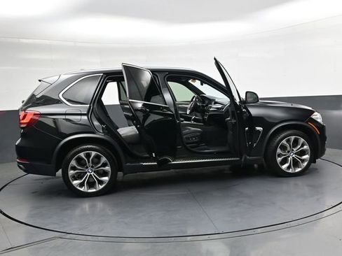 Used 2017 BMW X5 xDrive50i AWD/4WD image 39
