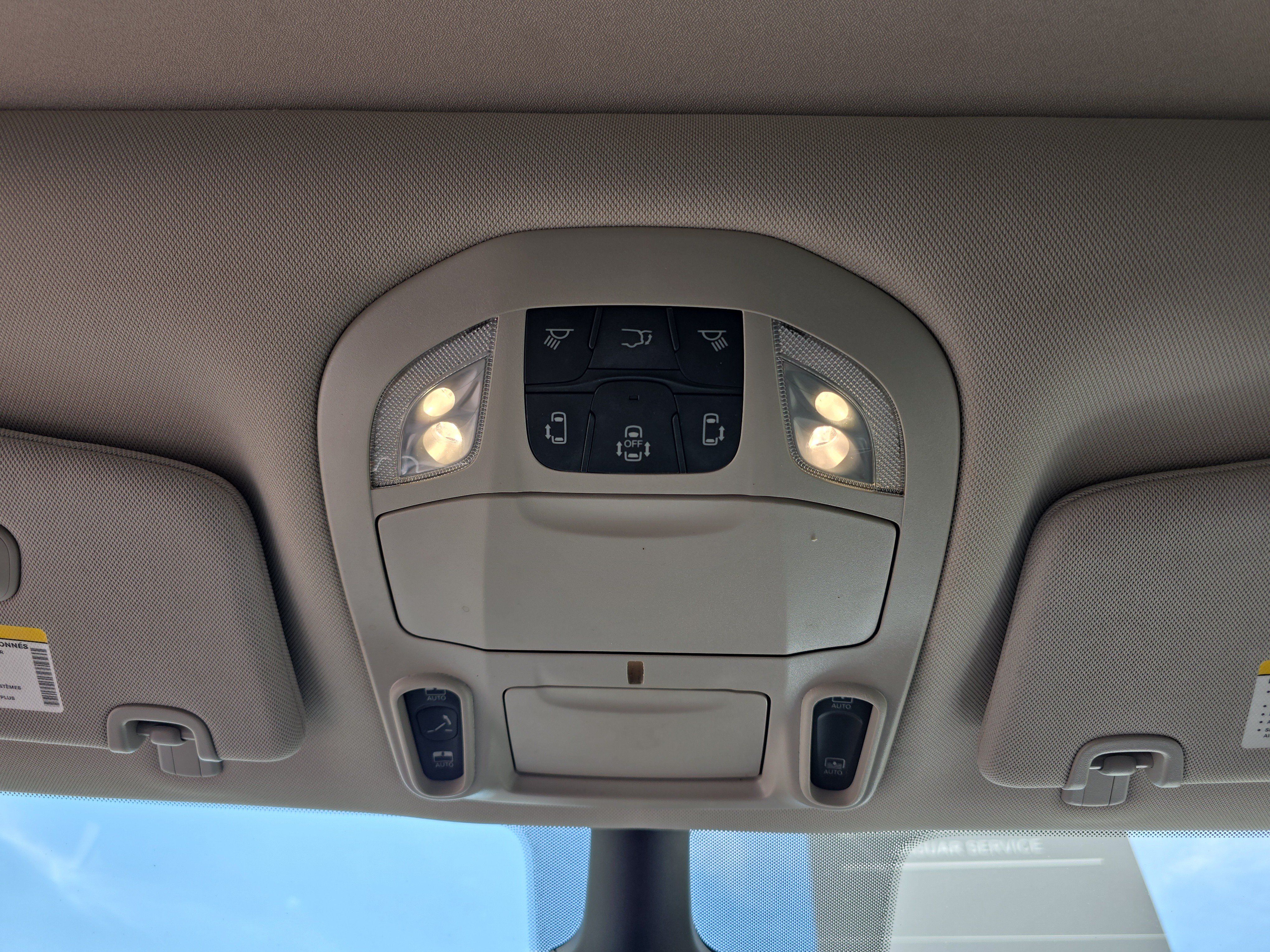 Used 2023 Chrysler Pacifica Limited w/ Uconnect Theater Family Group AWD/4WD image 24