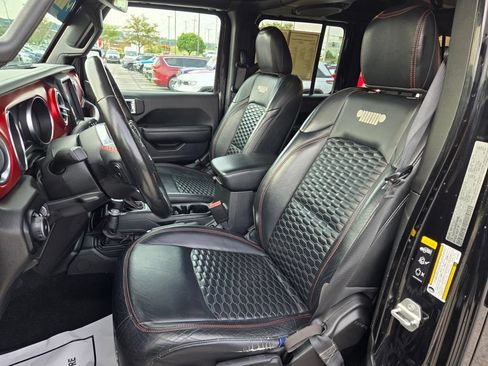Used 2022 Jeep Wrangler Unlimited Rubicon w/ Xtreme Recon 35" Tire Package AWD/4WD image 18