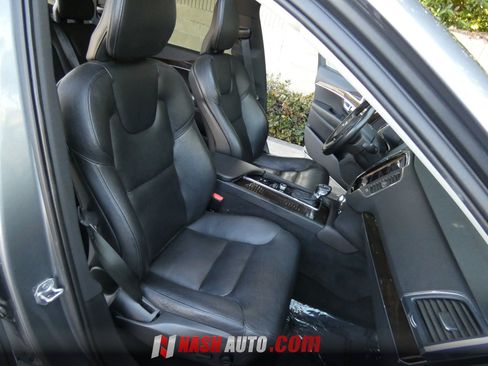 Used 2019 Volvo XC90 T6 Momentum w/ Advanced Package AWD/4WD image 28