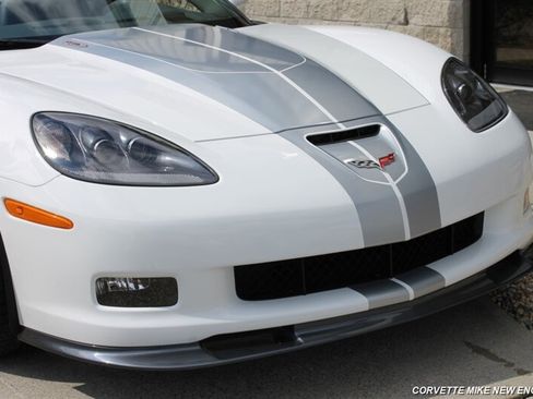Used 2013 Chevrolet Corvette 427 w/ 1SC Preferred Equipment Group RWD image 28