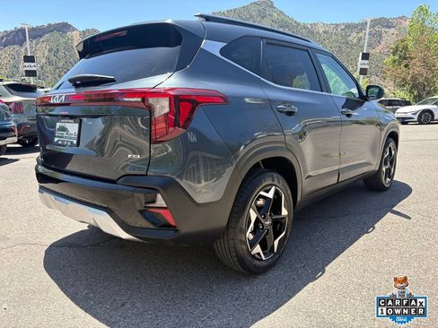 Certified 2025 Kia Seltos EX w/ EX Sunroof Package AWD/4WD image 10