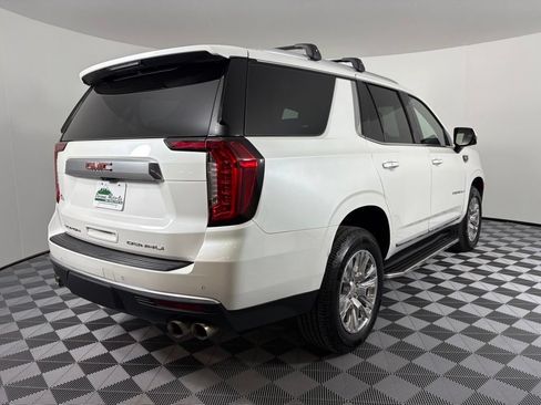 Used 2022 GMC Yukon Denali w/ Advanced Technology Package AWD/4WD image 8