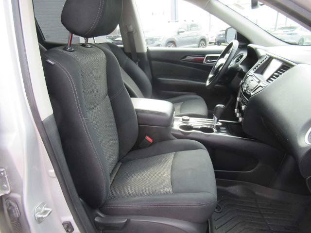 Used 2018 Nissan Pathfinder SV w/ SV Tech Package AWD/4WD image 24