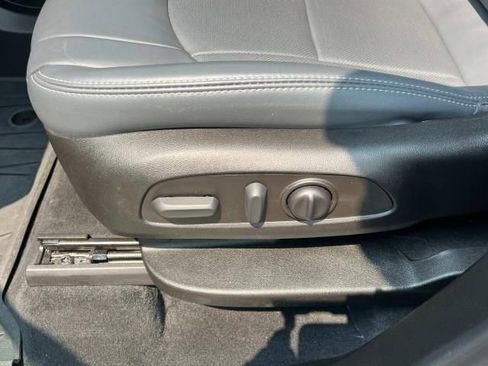 Used 2022 Buick Enclave Essence w/ LPO, Floor Liner Package image 20