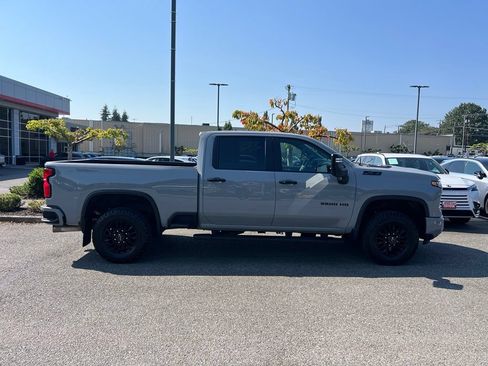 Used 2024 Chevrolet Silverado 3500 LT w/ Z71 Sport Edition AWD/4WD image 6