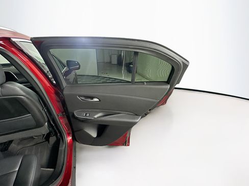 Used 2024 Cadillac XT4 Premium Luxury image 30