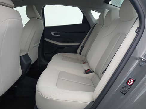 Used 2023 Hyundai Sonata SE w/ Cargo Package image 25