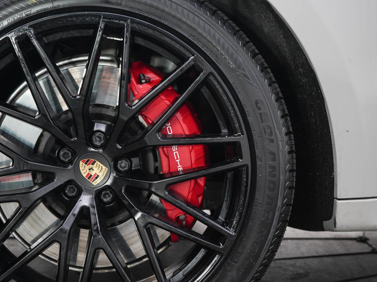Used 2023 Porsche Macan GTS AWD/4WD image 32