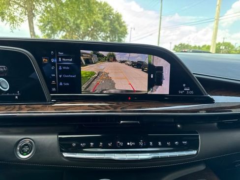 Used 2022 Cadillac Escalade Sport Platinum AWD/4WD image 31