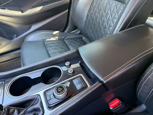 Used 2021 Nissan Maxima Platinum FWD image 22