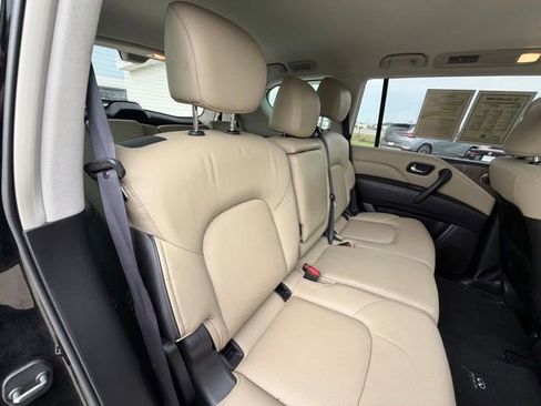 Used 2023 INFINITI QX80 Premium Select w/ Cargo Package AWD/4WD image 40