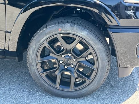 New 2026 RAM 1500 Laramie AWD/4WD image 12