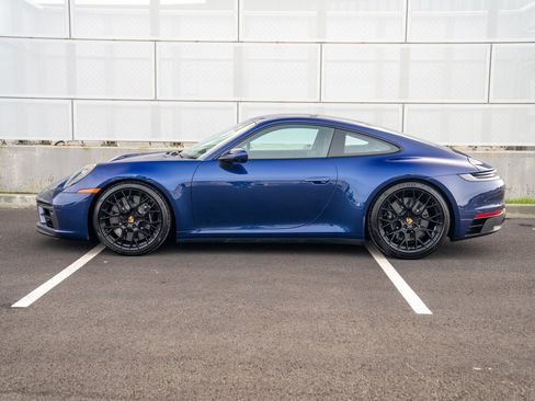 Certified 2024 Porsche 911 Carrera GTS RWD image 2