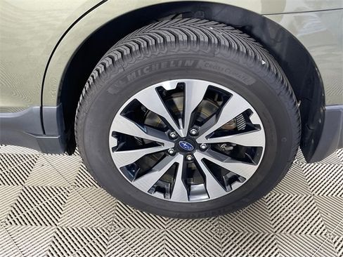 Used 2017 Subaru Outback 2.5i Limited image 20