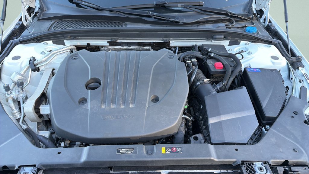 Used 2024 Volvo S60 B5 Core FWD image 30