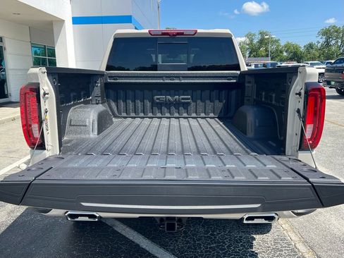 New 2026 GMC Sierra 1500 AT4 w/ AT4 Premium Package AWD/4WD image 10